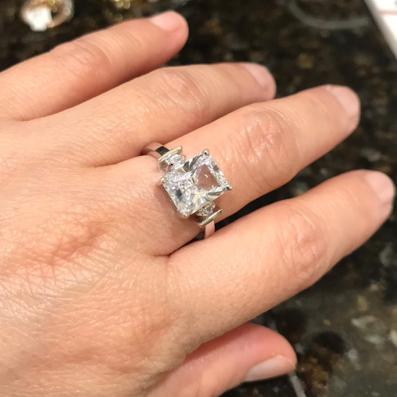 Jewels by Park Lane ring size 8 - Picture 1 of 5